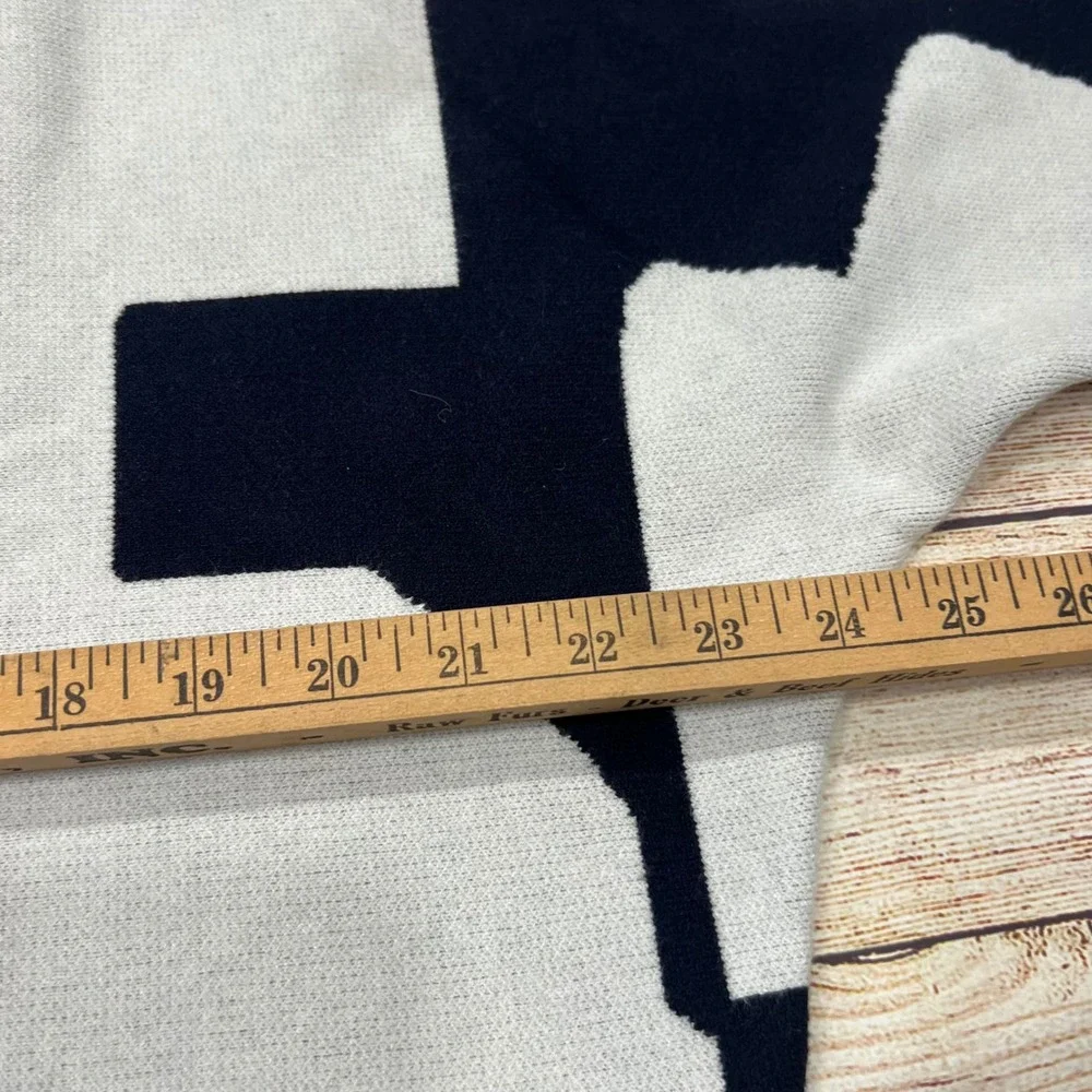 TAHARI Women Black White Abstract‎ Print Crew Neck Sweater Top Size Small - Picture 5 of 7